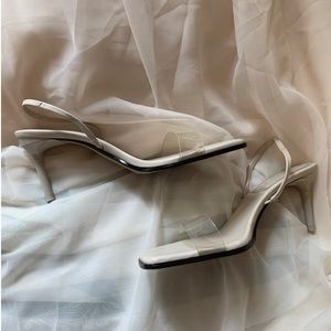 Fabulous Open-Toe Kitten Heel Sandals